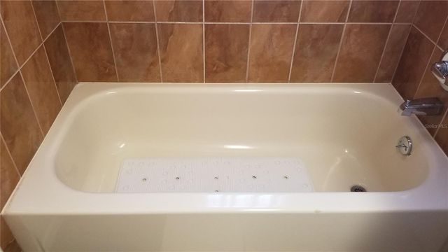 255 CAPRI CIRCLE N 17, Treasure Island, FL 33706