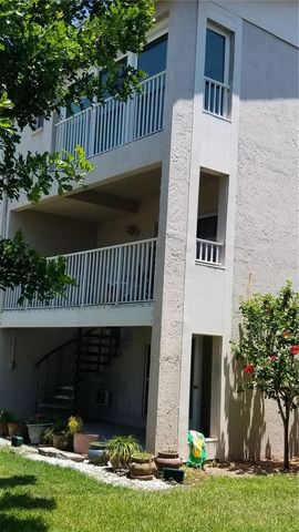 255 CAPRI CIRCLE N 17, Treasure Island, FL 33706