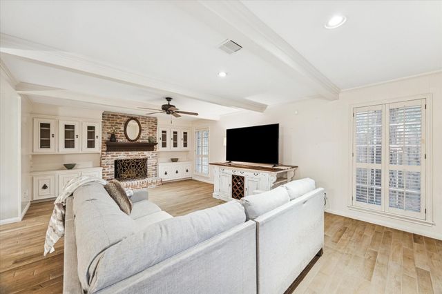 13643 Glen Erica Drive, Houston, TX 77069