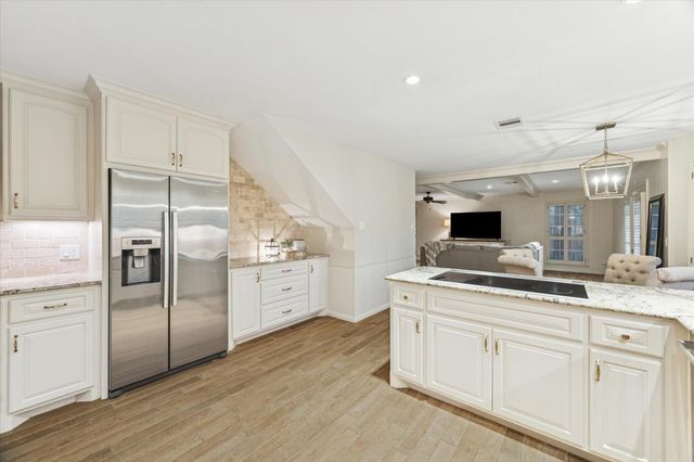 13643 Glen Erica Drive, Houston, TX 77069