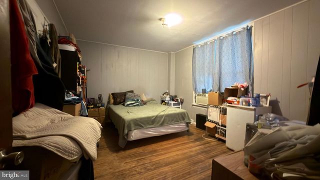 515 W BROADWAY, Red Lion, PA 17356