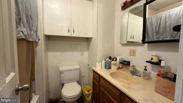 515 W BROADWAY, Red Lion, PA 17356