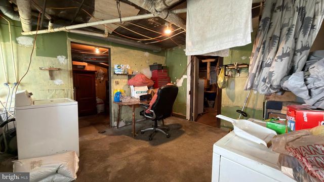 515 W BROADWAY, Red Lion, PA 17356
