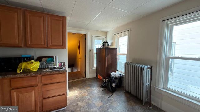 515 W BROADWAY, Red Lion, PA 17356