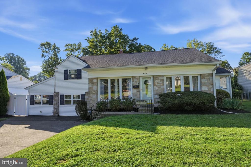 556 REVOLUTIONARY WAY, WARMINSTER, PA 18974 — photo 4