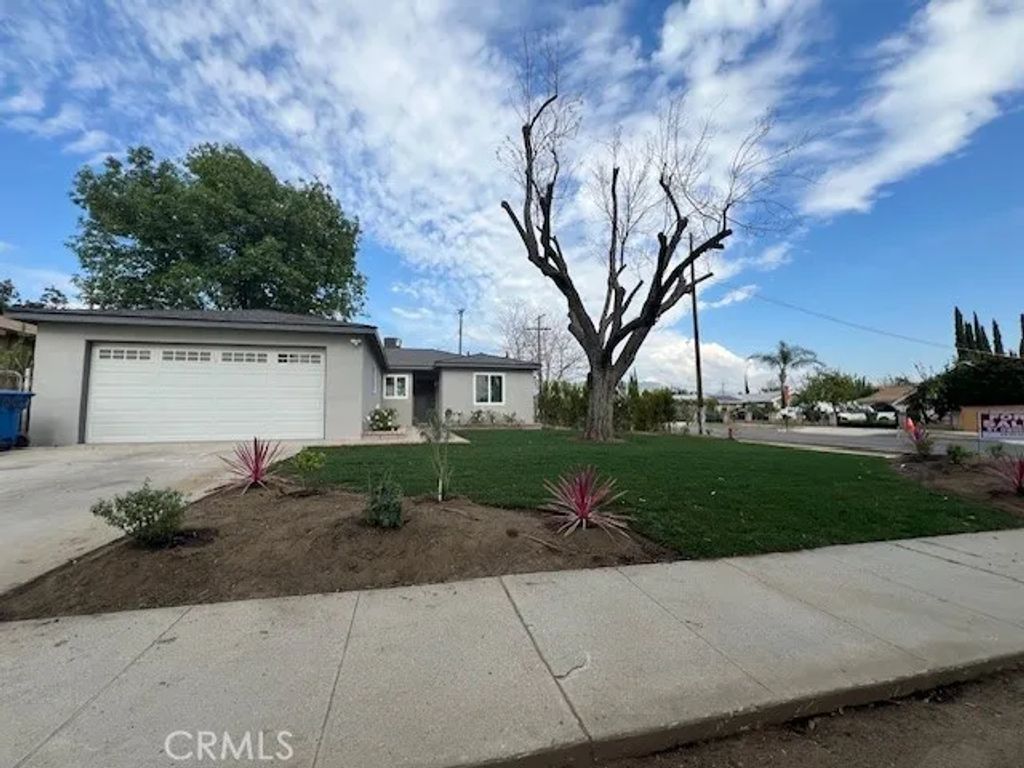 13180 Norris Avenue, Sylmar, CA 91342