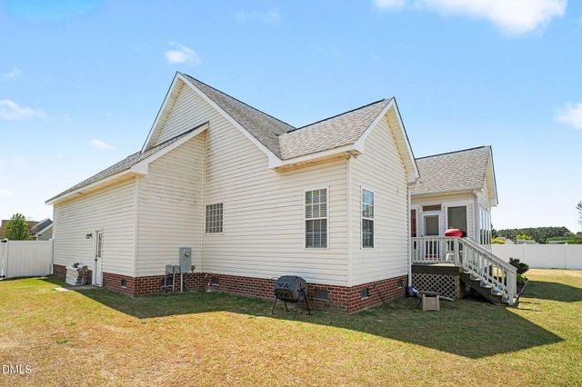 215 Ellington Way, La Grange, NC 28551