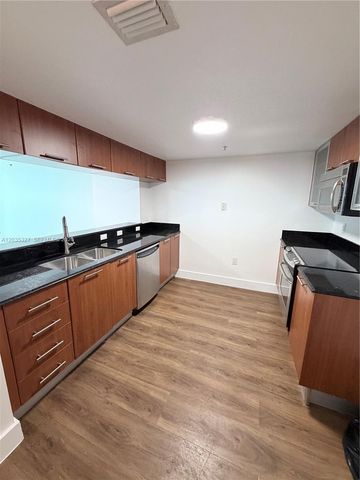1800 N Bayshore Dr 3511, Miami, FL 33132