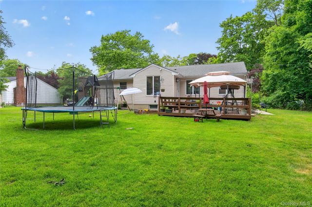 257 Bow Drive, Hauppauge, NY 11788