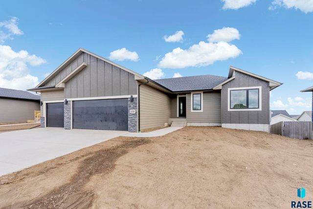 616 N Yankee Ave Avenue, Sioux Falls, SD 57110