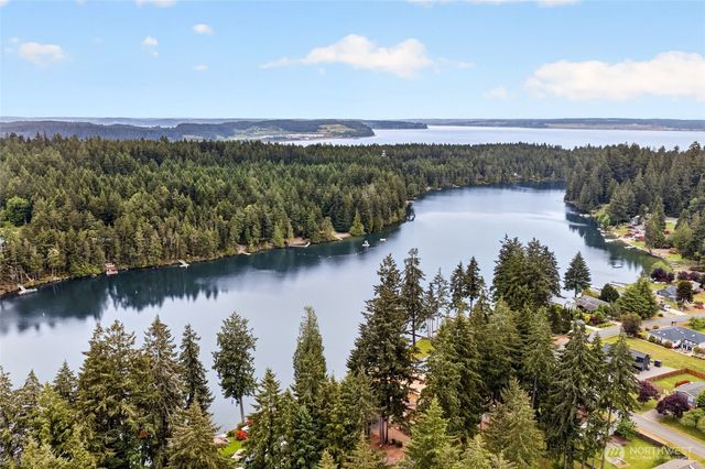 10303 Matthews Avenue, Anderson Island, WA 98303