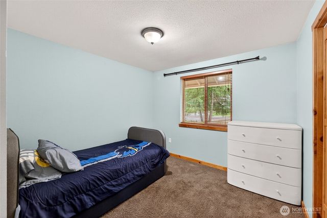 10303 Matthews Avenue, Anderson Island, WA 98303