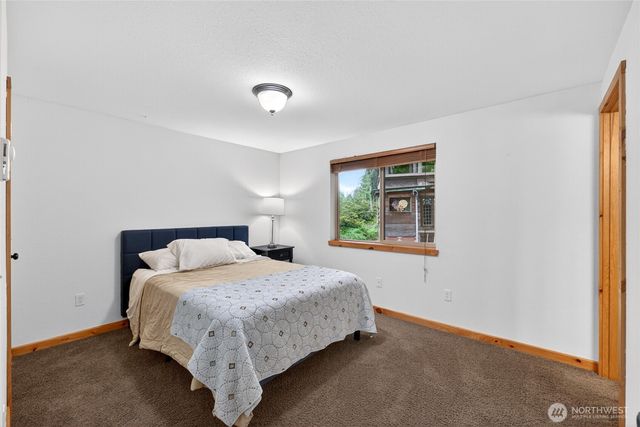 10303 Matthews Avenue, Anderson Island, WA 98303