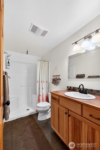 10303 Matthews Avenue, Anderson Island, WA 98303