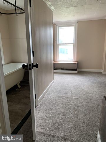 310 S MULBERRY ST, Hagerstown, MD 21740