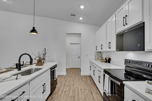 5180 Winterville Road, Spring Hill, FL 34608