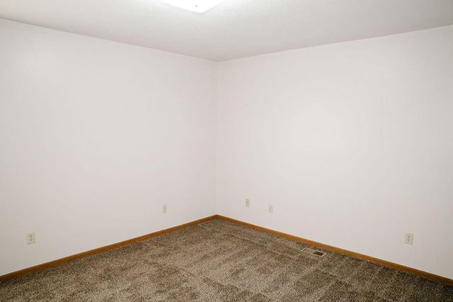 102 Steuben Court, Erie, KS 66733