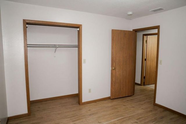 102 Steuben Court, Erie, KS 66733