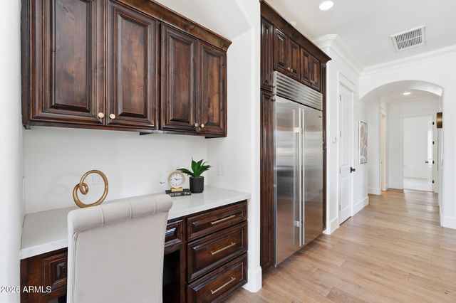 215 S PARKCREST Street, Gilbert, AZ 85296
