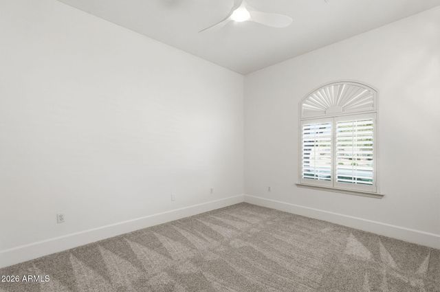 215 S PARKCREST Street, Gilbert, AZ 85296