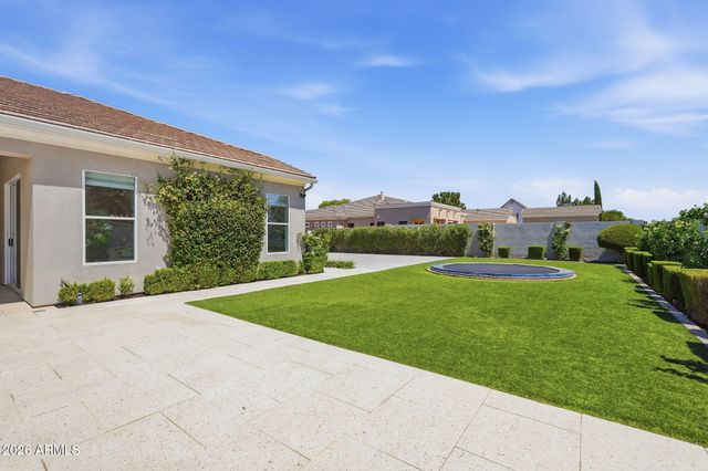 215 S PARKCREST Street, Gilbert, AZ 85296