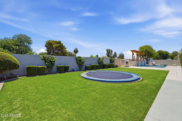 215 S PARKCREST Street, Gilbert, AZ 85296