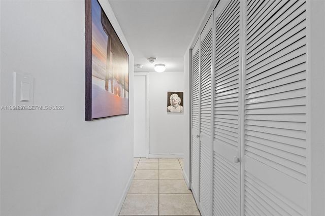 2016 Bay Dr 203, Miami Beach, FL 33141