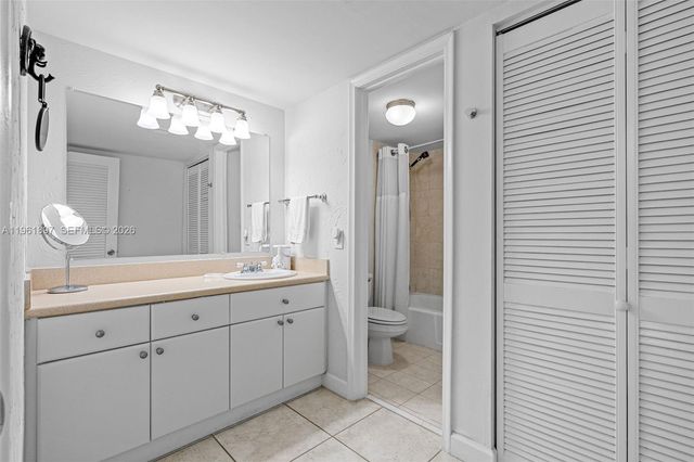 2016 Bay Dr 203, Miami Beach, FL 33141