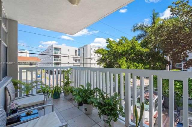 2016 Bay Dr 203, Miami Beach, FL 33141