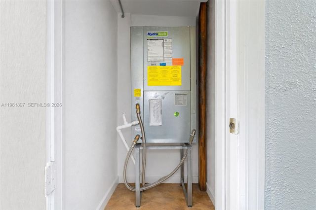 2016 Bay Dr 203, Miami Beach, FL 33141