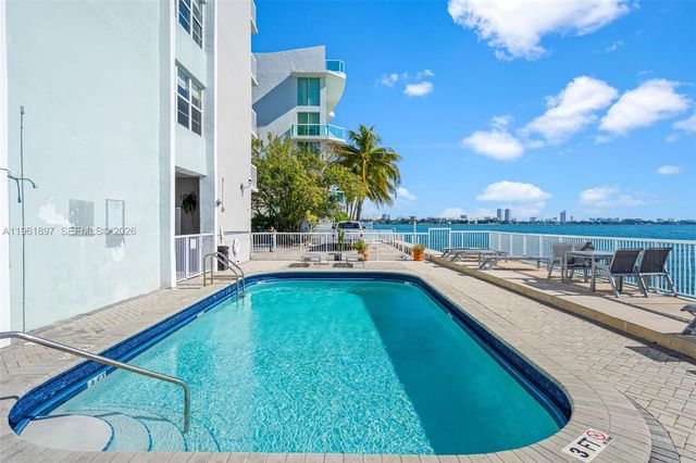 2016 Bay Dr 203, Miami Beach, FL 33141