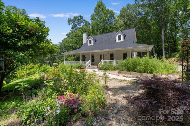 109 Paradise Circle, Clyde, NC 28721