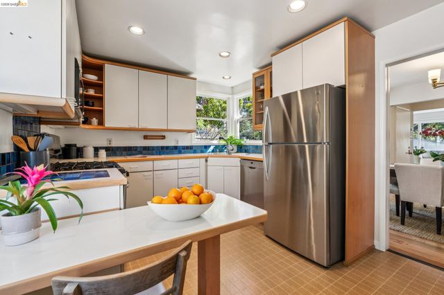 890 Keeler Ave, Berkeley, CA 94708