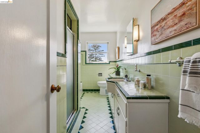 890 Keeler Ave, Berkeley, CA 94708