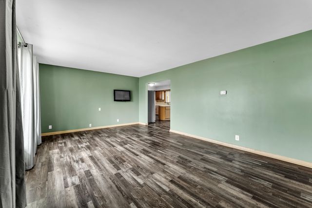 302 S 6th Street, Ozark, MO 65721