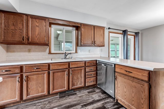 302 S 6th Street, Ozark, MO 65721