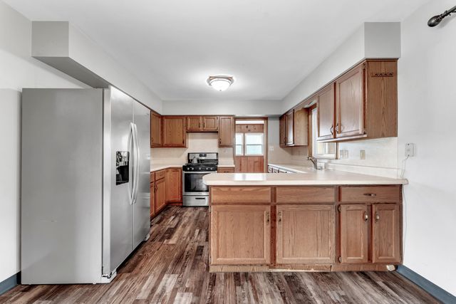 302 S 6th Street, Ozark, MO 65721