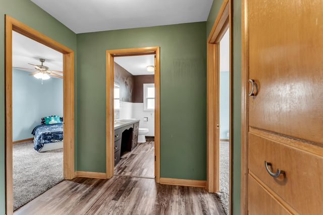 302 S 6th Street, Ozark, MO 65721