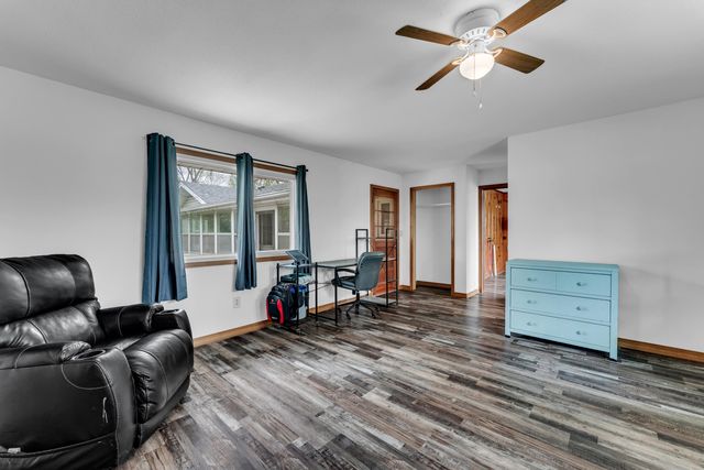 302 S 6th Street, Ozark, MO 65721