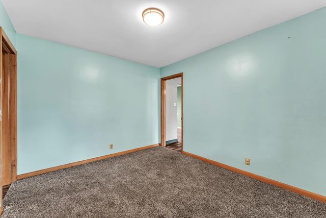 302 S 6th Street, Ozark, MO 65721