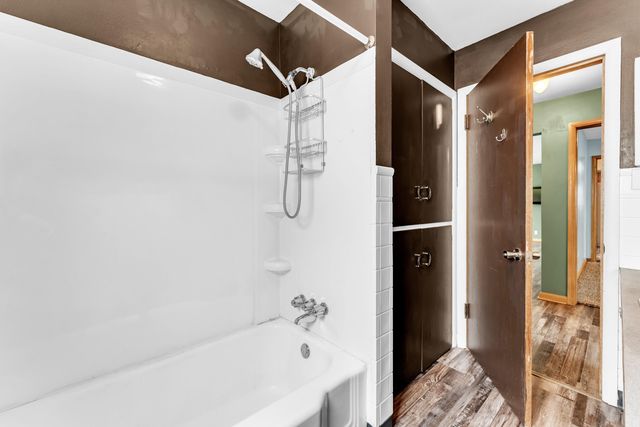 302 S 6th Street, Ozark, MO 65721