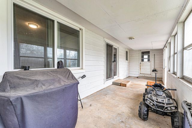 302 S 6th Street, Ozark, MO 65721