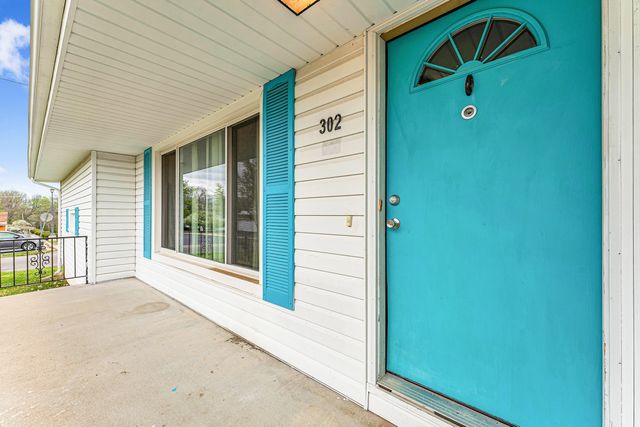 302 S 6th Street, Ozark, MO 65721