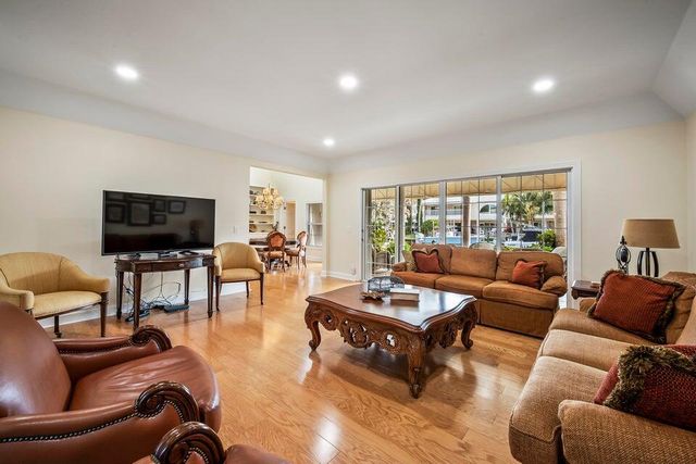 14394 Cypress Island Court, Palm Beach Gardens, FL 33410