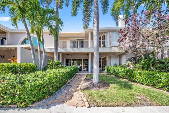 14394 Cypress Island Court, Palm Beach Gardens, FL 33410