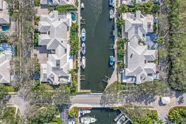 14394 Cypress Island Court, Palm Beach Gardens, FL 33410