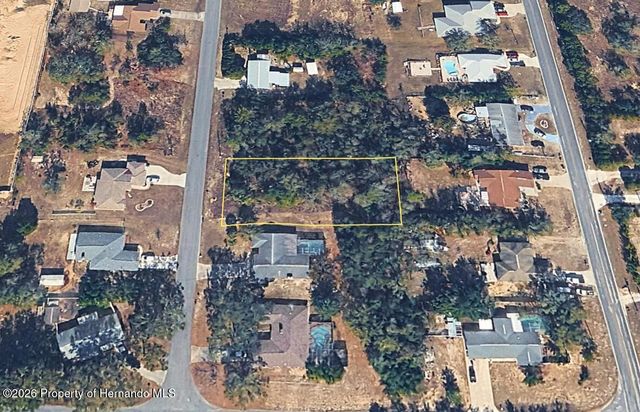8392 Pinewood Avenue, Brooksville, FL 34613