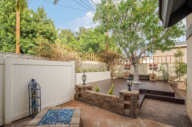 239 W Lemon, Monrovia, CA 91016