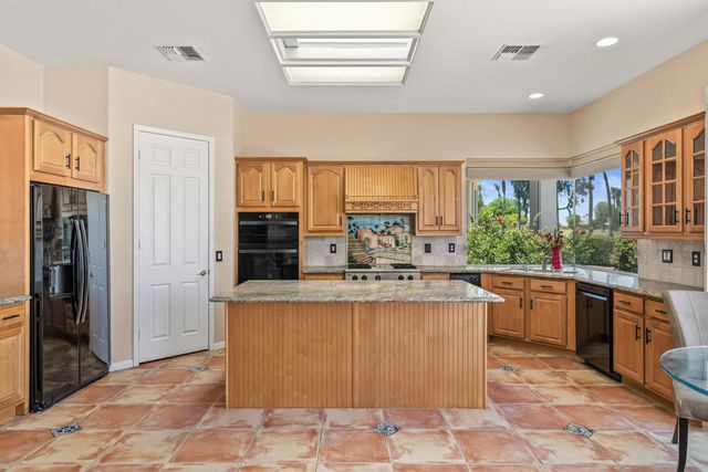 78292 Kensington Avenue, Palm Desert, CA 92211