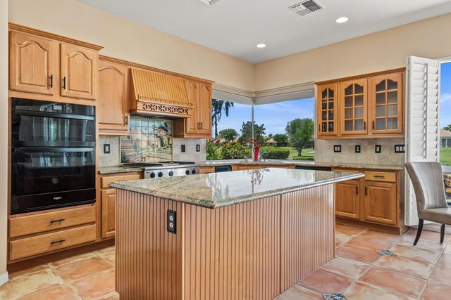 78292 Kensington Avenue, Palm Desert, CA 92211
